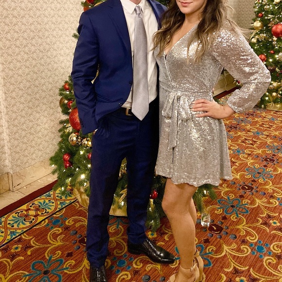 Beautiful Silver Sequin Party Dress - Picture 2 of 2